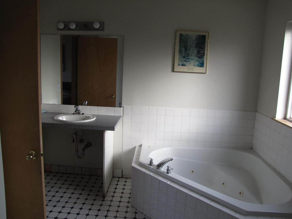 Cascade Inn Беллингхэм Экстерьер фото
